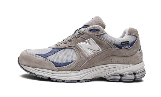 2002r-gore-tex-light-grey-aplug-pl