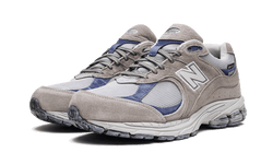 2002r-gore-tex-light-grey-aplug-pl