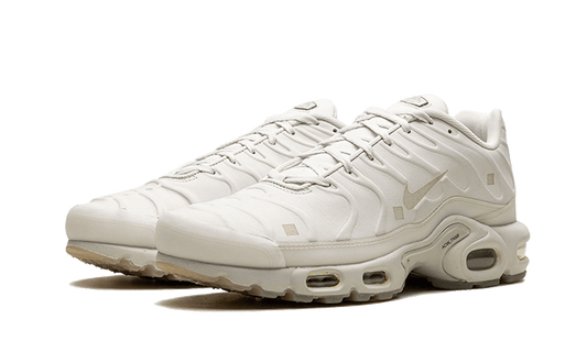 air-max-plus-a-cold-wall-platinum-tint-aplug-pl