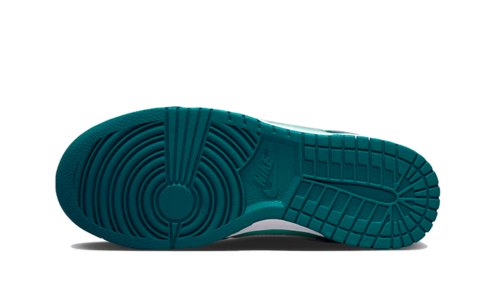 dunk-low-geode-teal-aplug-pl