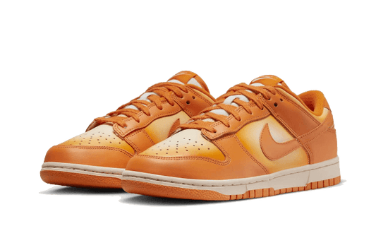 dunk-low-magma-orange-aplug-pl