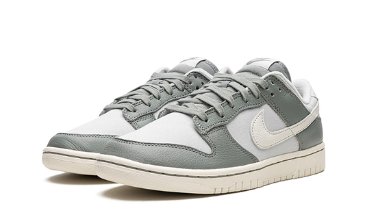 dunk-low-mica-green-aplug-pl