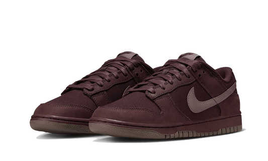 dunk-low-premium-burgundy-crush-aplug-pl