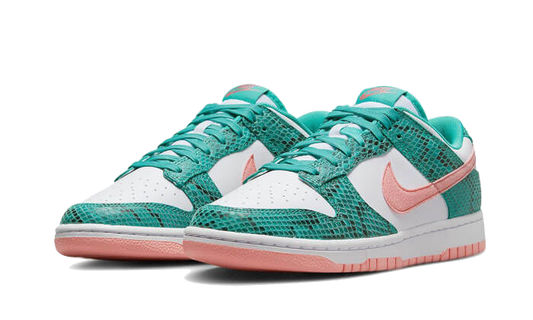 dunk-low-snakeskin-washed-teal-bleached-coral-runstock