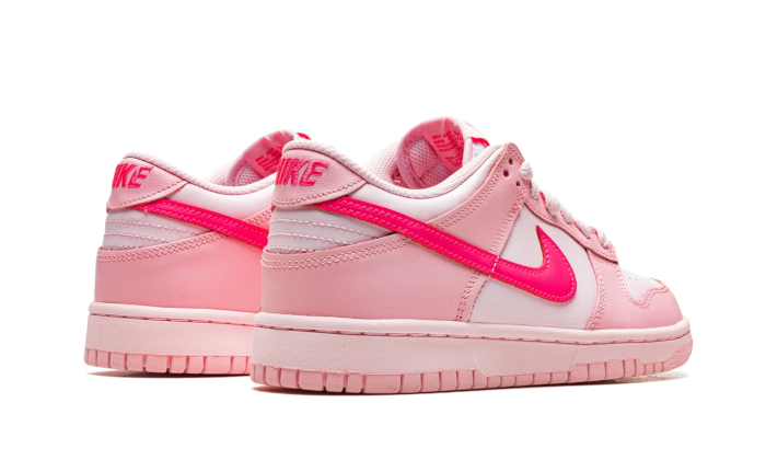 dunk-low-triple-pink-barbie-aplug-pl