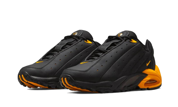 nocta-hot-step-air-terra-black-university-gold-aplug-pl