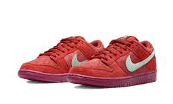 sb-dunk-low-mystic-red-aplug-pl