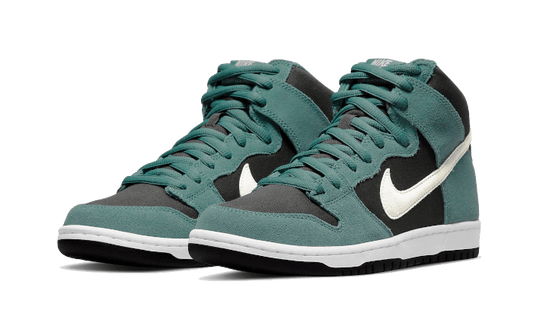 nike-sb-dunk-high-green-suede-aplug-pl