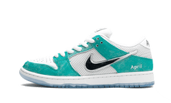 sb-dunk-low-april-skateboards-aplug-pl