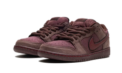 Nike SB Dunk Low City Of Love Burgundy Crush - FN0619-600