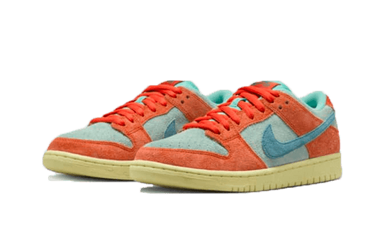 sb-dunk-low-orange-emerald-rise-aplug-pl