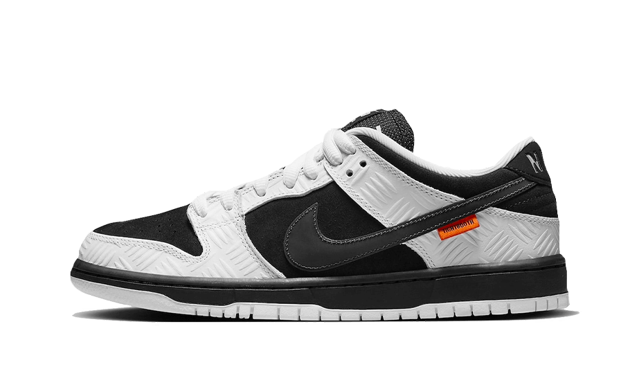 sb-dunk-low-tightbooth-aplug-pl