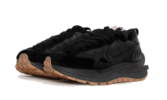 vaporwaffle-sacai-black-gum-aplug-pl