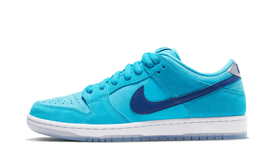 sb-dunk-low-blue-fury-aplug-pl