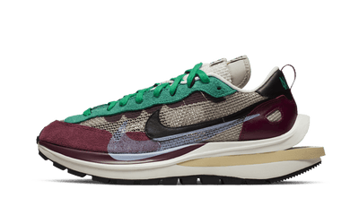 Sacai x Nike Vaporwaffle Villain Red Neptune Green - Aplug
