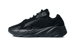 yeezy-700-mnvn-triple-black-aplug-pl