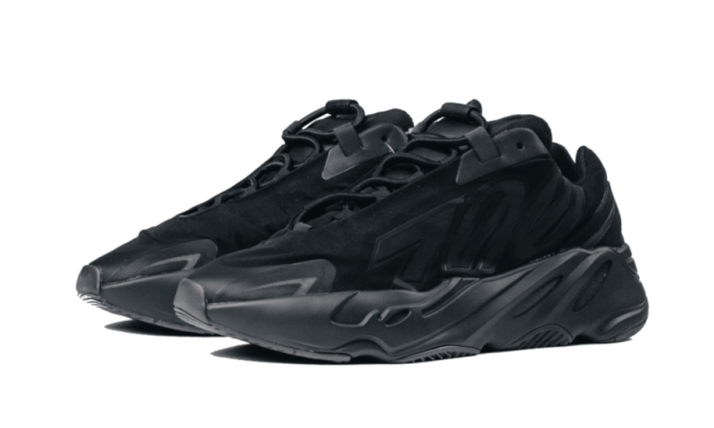 yeezy-700-mnvn-triple-black-aplug-pl