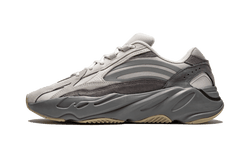 yeezy-700-v2-tephra-aplug-pl