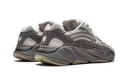 yeezy-700-v2-tephra-aplug-pl