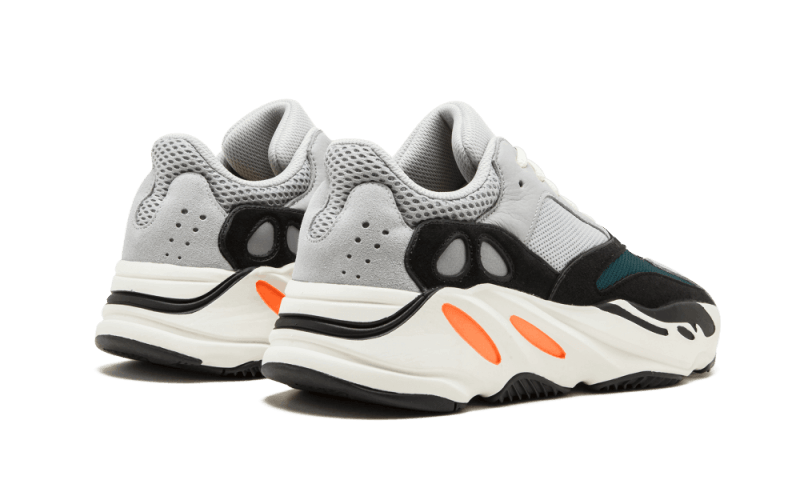 yeezy-700-wave-runner-solid-grey-aplug-pl