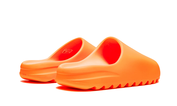 yeezy-slide-enflame-orange-aplug-pl