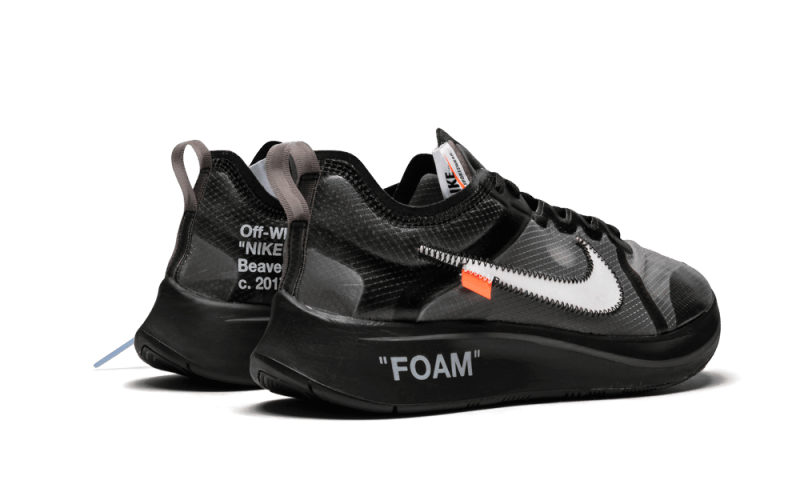 Zoom Fly Off White Black Silver APLUG PL